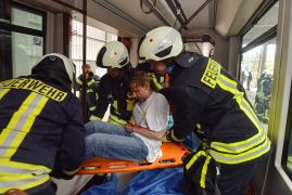 Schwerer Unfall Rettungskraefte Uebten In Jena Den Ernstfall 19